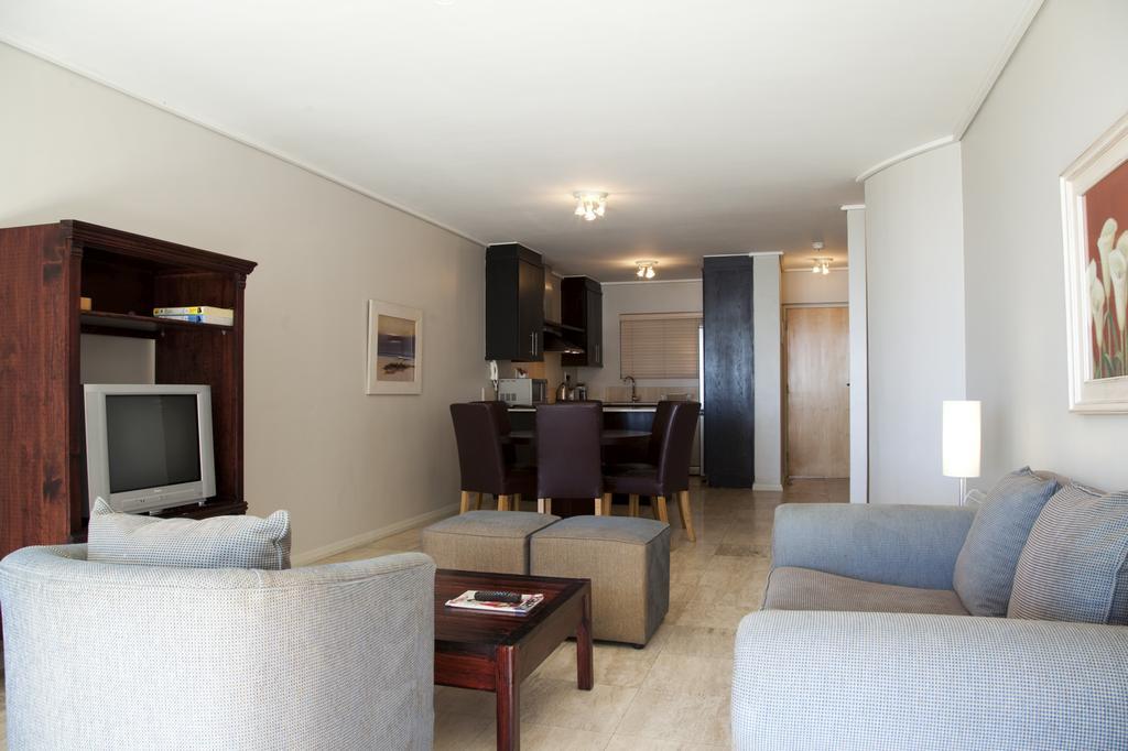 Lagoon Beach Hotel Apartments Cape Town Exterior photo
