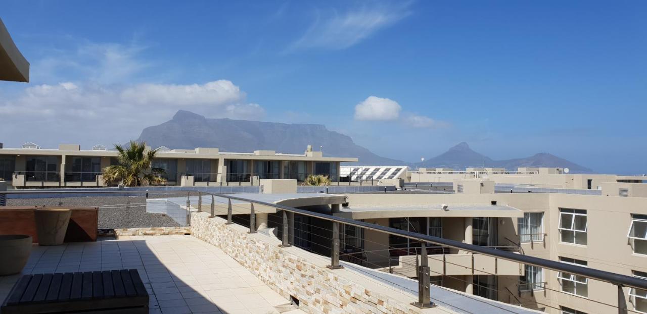 Lagoon Beach Hotel Apartments Cape Town Exterior photo