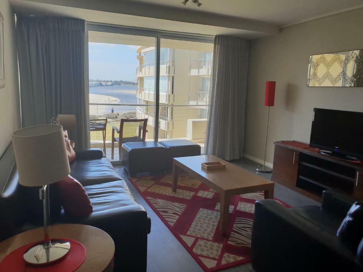 Lagoon Beach Hotel Apartments Cape Town Exterior photo