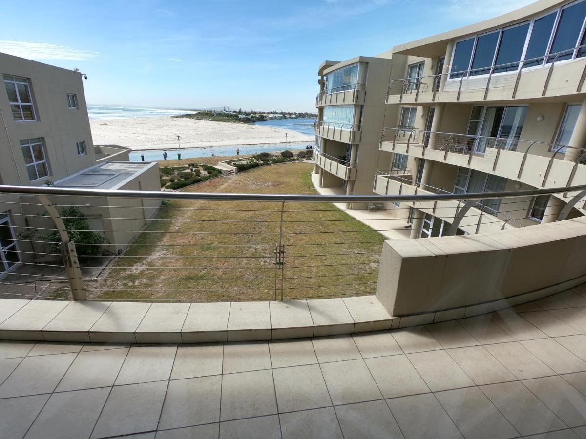 Lagoon Beach Hotel Apartments Cape Town Exterior photo