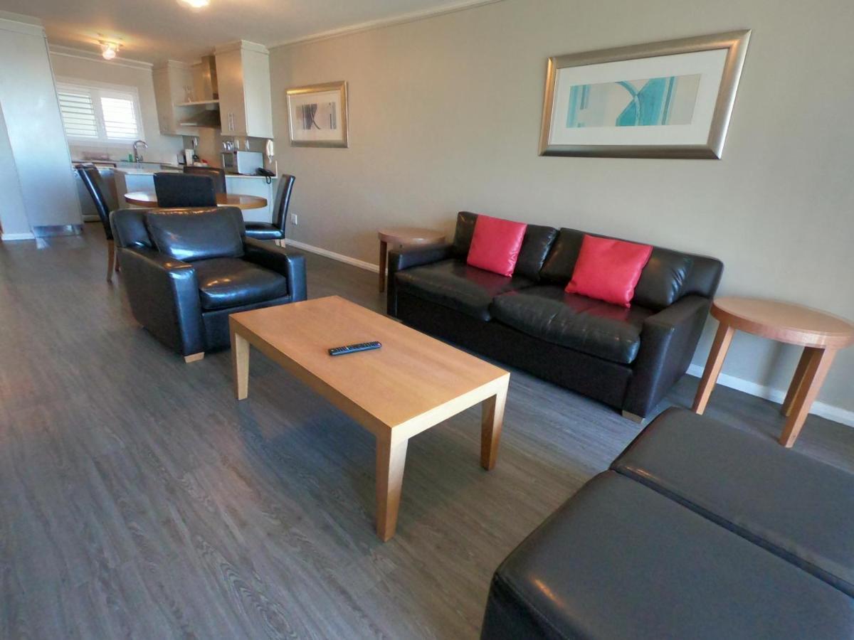 Lagoon Beach Hotel Apartments Cape Town Exterior photo