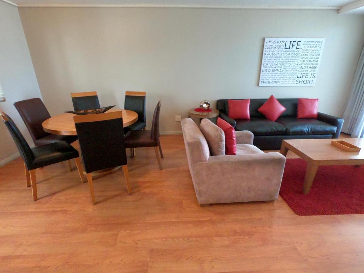 Lagoon Beach Hotel Apartments Cape Town Exterior photo