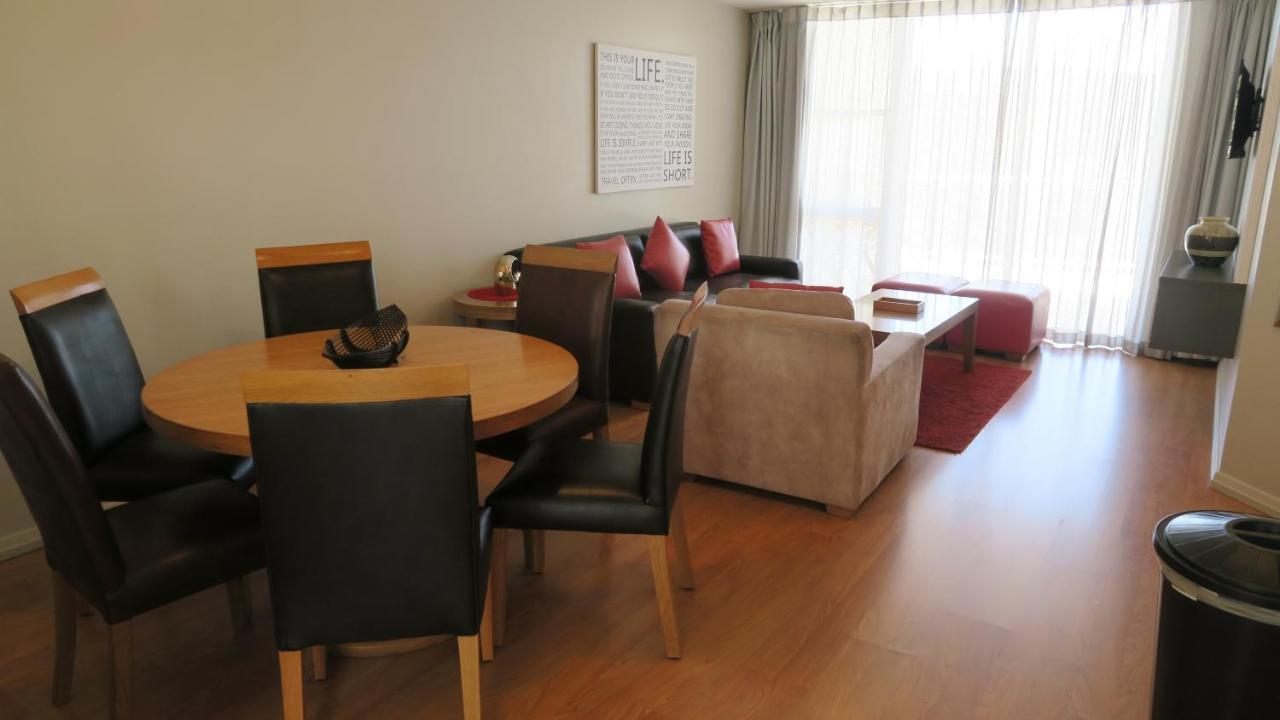 Lagoon Beach Hotel Apartments Cape Town Exterior photo