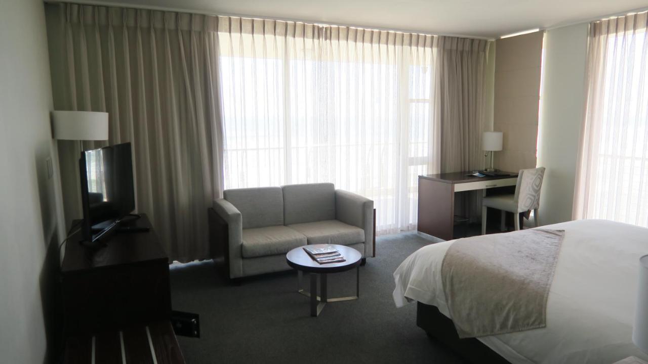 Lagoon Beach Hotel Apartments Cape Town Exterior photo